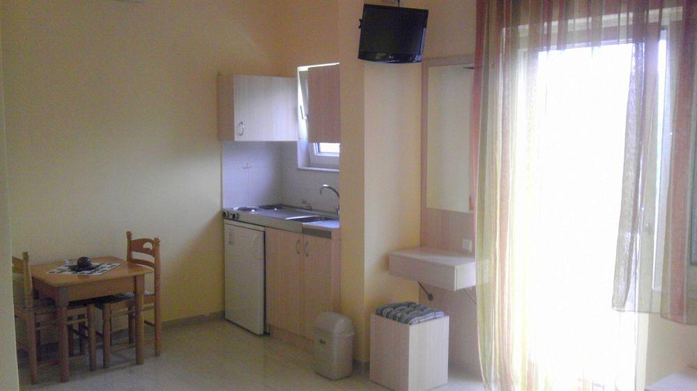 Daire Kanali Village Parga